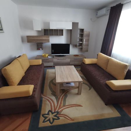 007 Apartments - Strumica, Macedonia Bagian luar foto